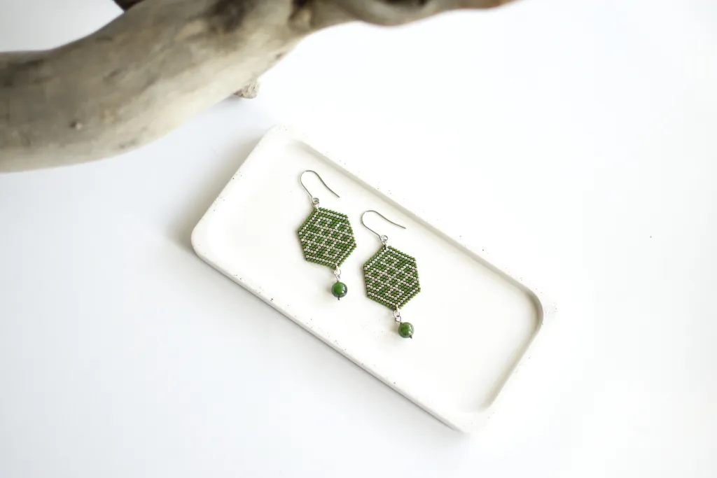 Серьги "Улзы" с нефритом