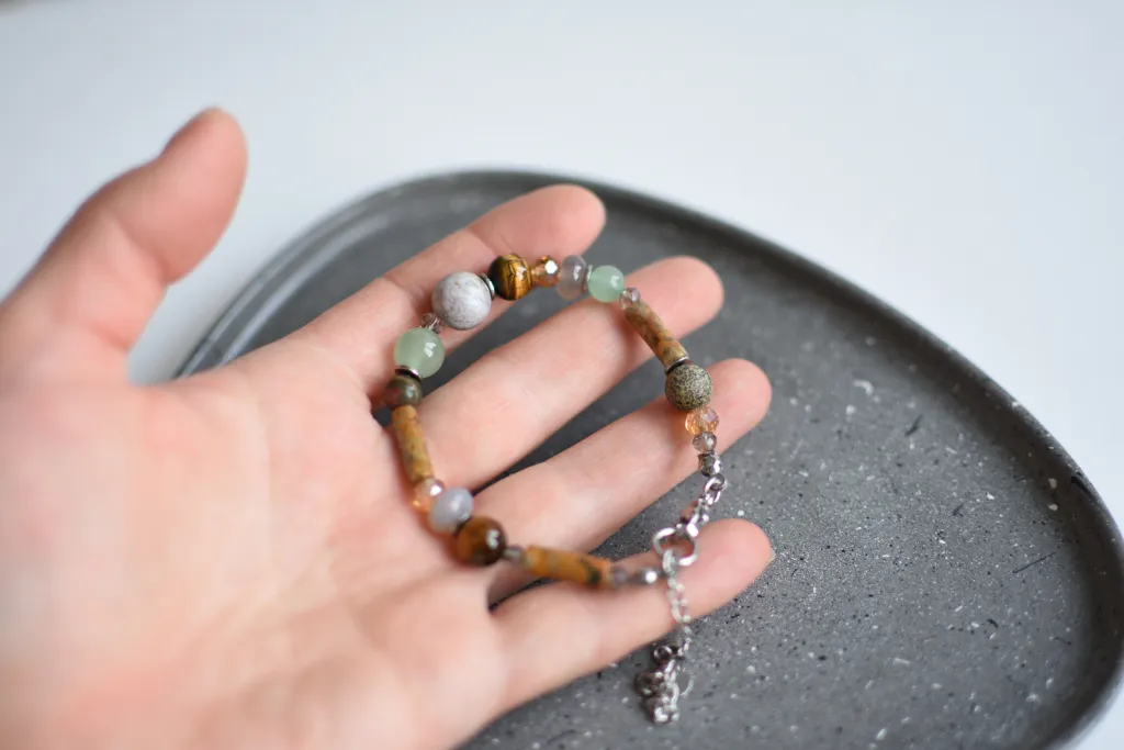 Браслет с натуральными камнями