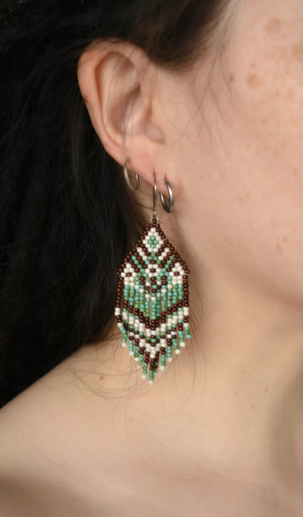 Бохо-серьги из бисера с бахромой