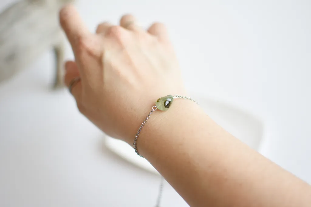 Браслет-цепочка с пренитом