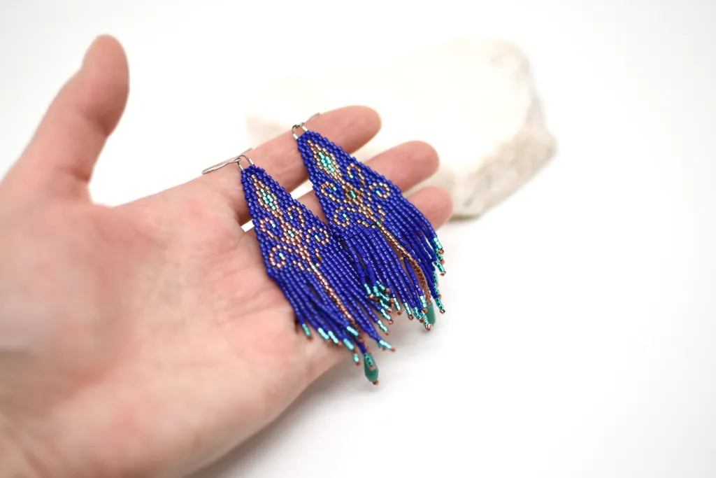 Синие серьги из бисера "Бирюзовый огонёк"