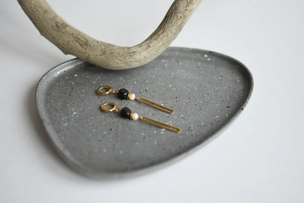 Серьги с гранатом и жемчугом