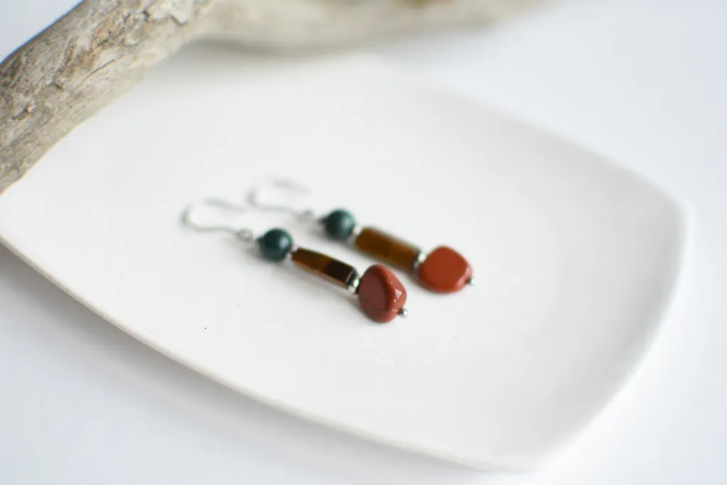 Серьги с тигровы глазом и яшмой