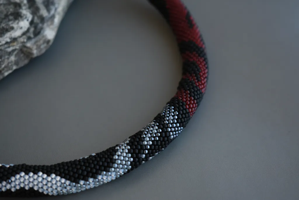 Колье-жгут "Вихри"