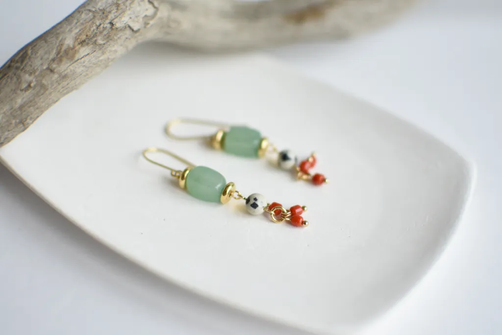 Серьги с авантюрином и кораллом