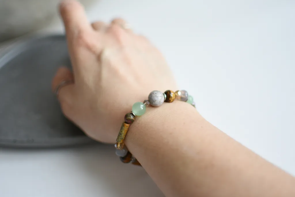 Браслет с натуральными камнями