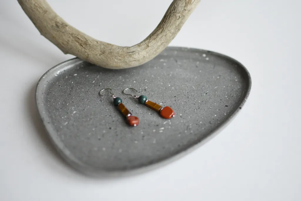 Серьги с тигровы глазом и яшмой