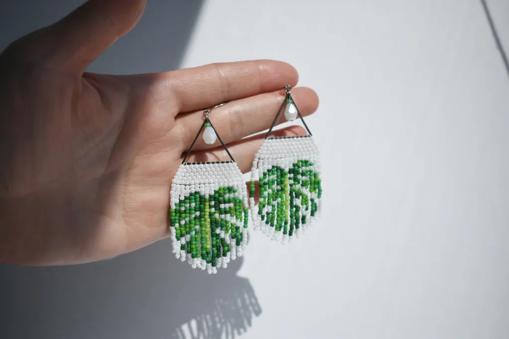 Серьги из бисера "Монстера"