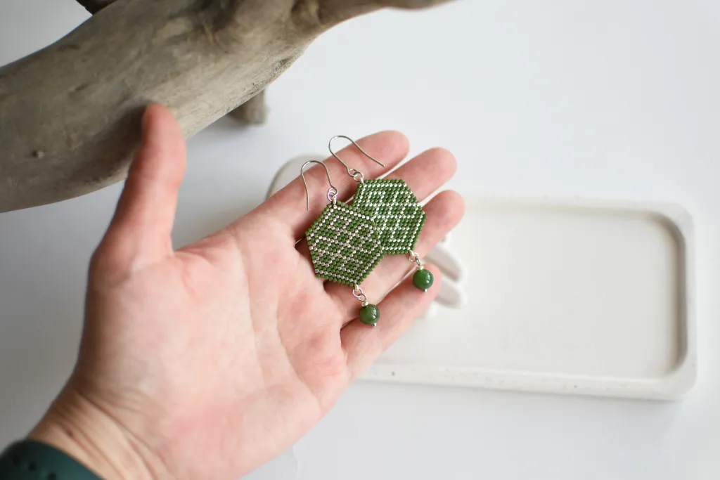 Серьги "Улзы" с нефритом