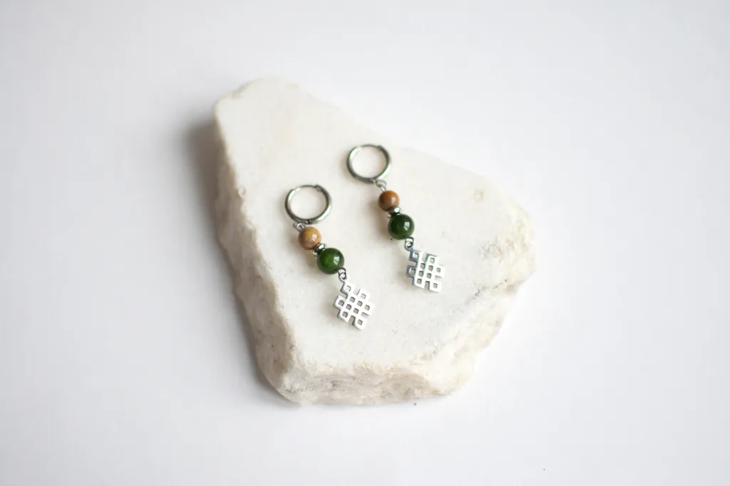 Серьги с нефритом "Улзы"