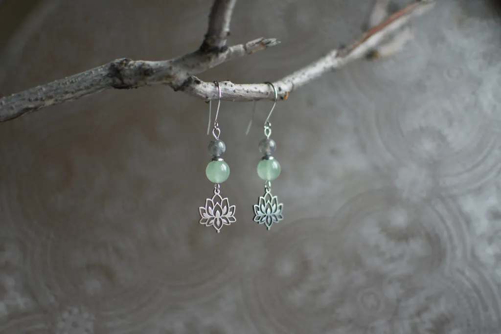 Серьги "Лотос" с авантюрином