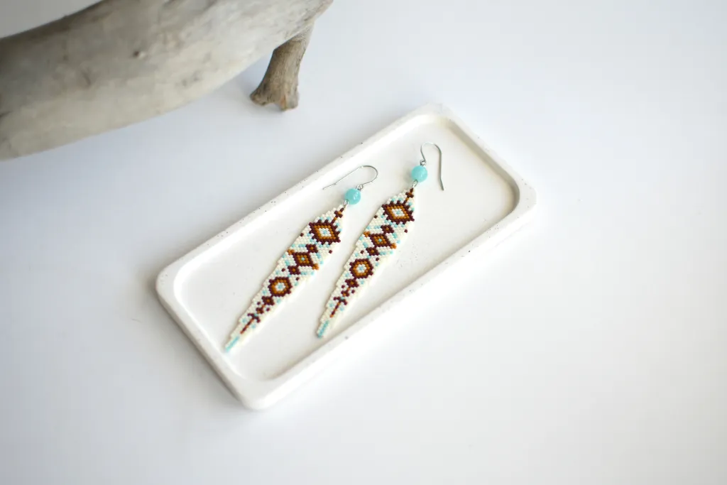 Длинные серьги из бисера в бохо стиле