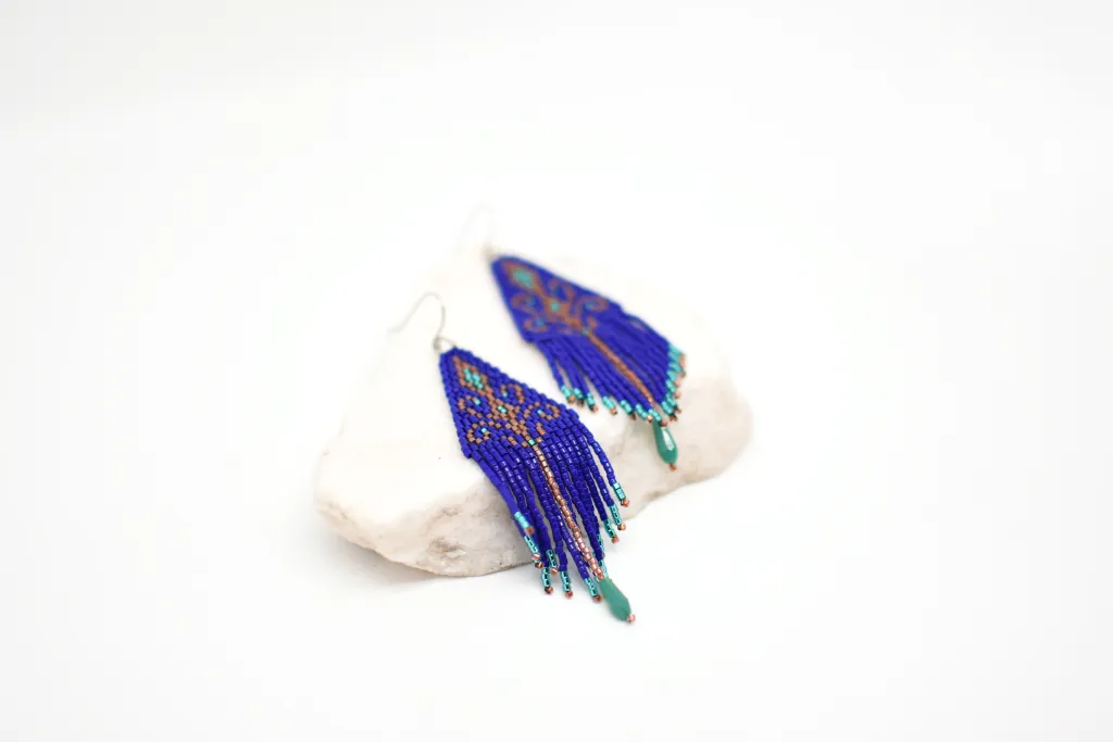 Синие серьги из бисера "Бирюзовый огонёк"