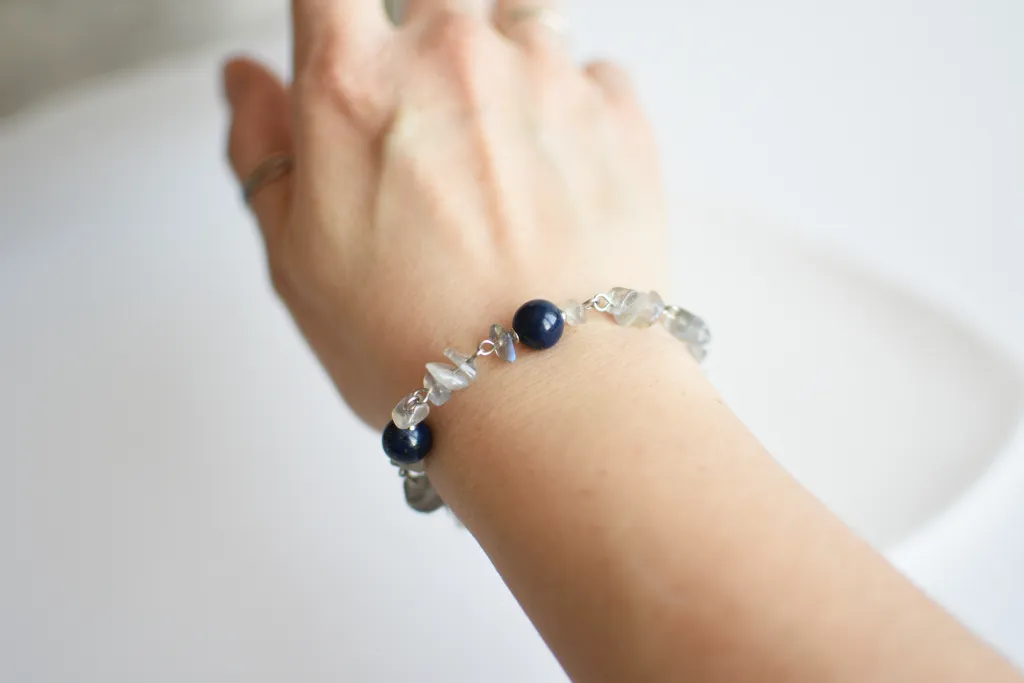 Браслет "Ночное небо" с лазуритом и лабрадором