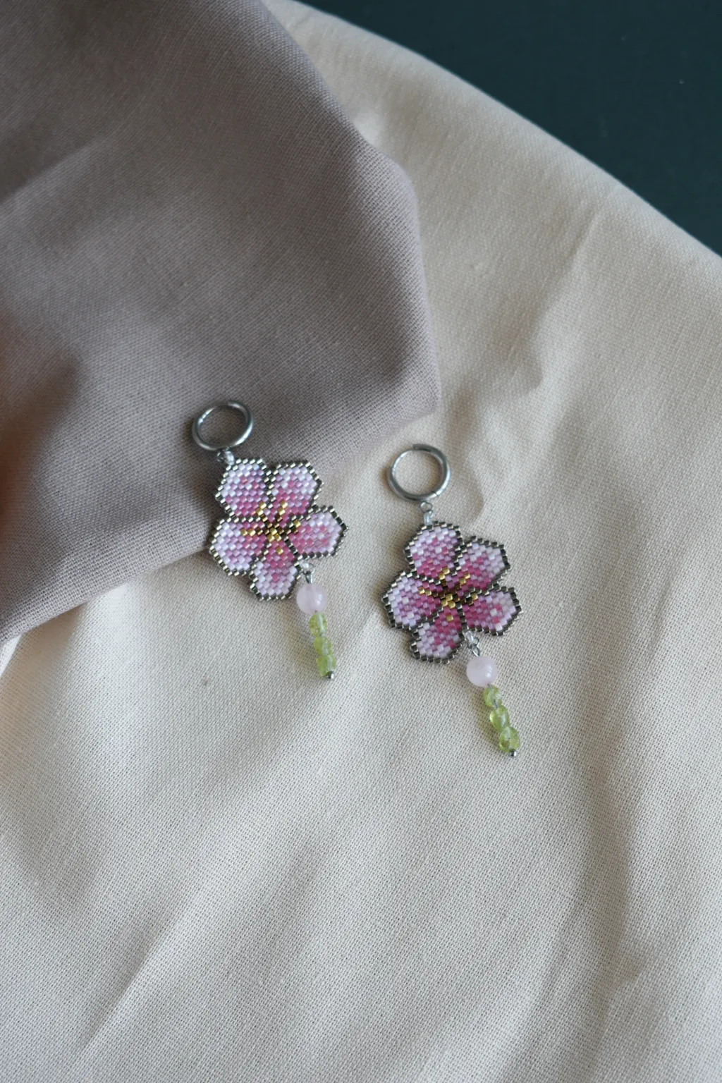 Серьги цветы сакуры
