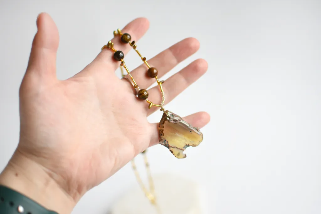 Кулон с агатом и тигровым глазом