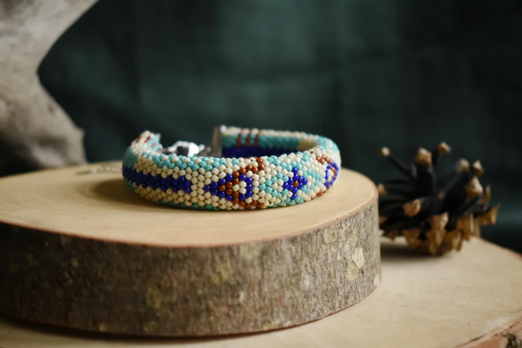 Бохо браслет из бисера