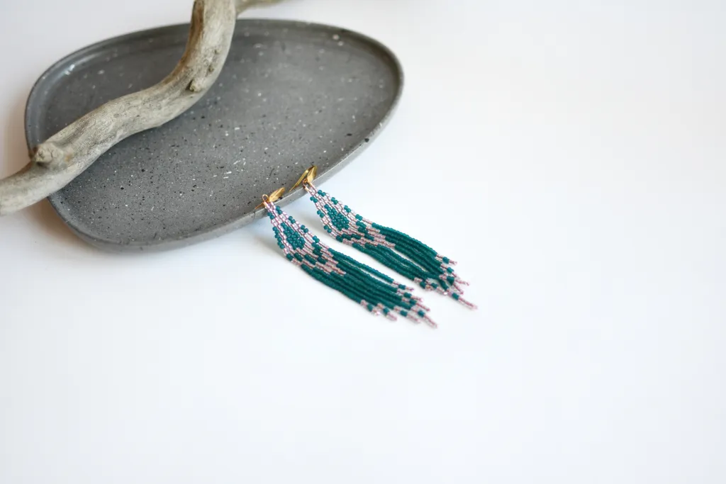 Сине-зелёные серьги из бисера