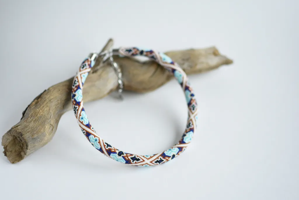 Колье-жгут из мелкого бисера "Марокко"