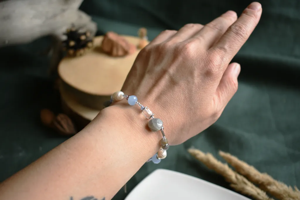 Браслет с лабрадором и жемчугом