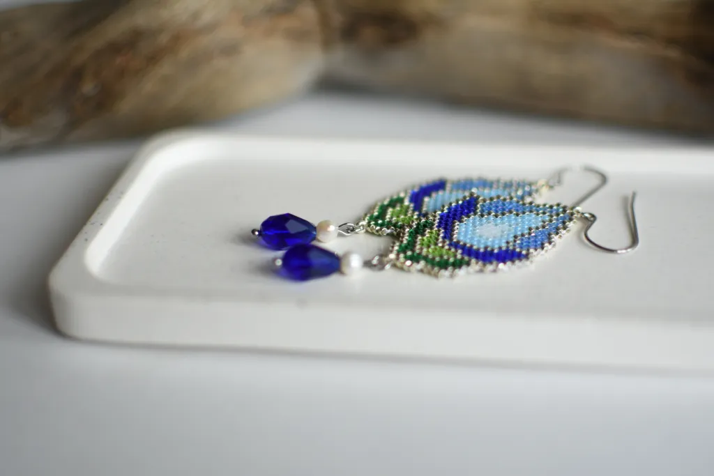 Серьги из бисера "Витражные тюлпаны" синие