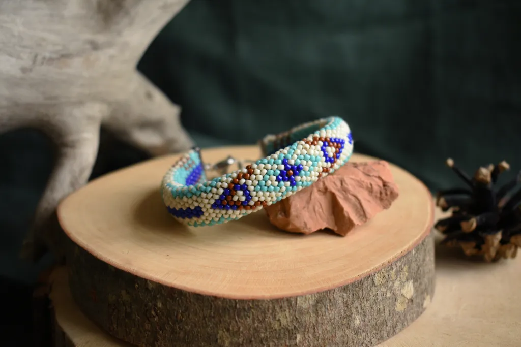 Бохо браслет из бисера