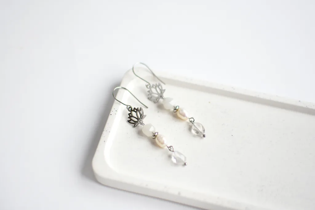 Серьги "Белый лотос" с жемчугом и кварцем