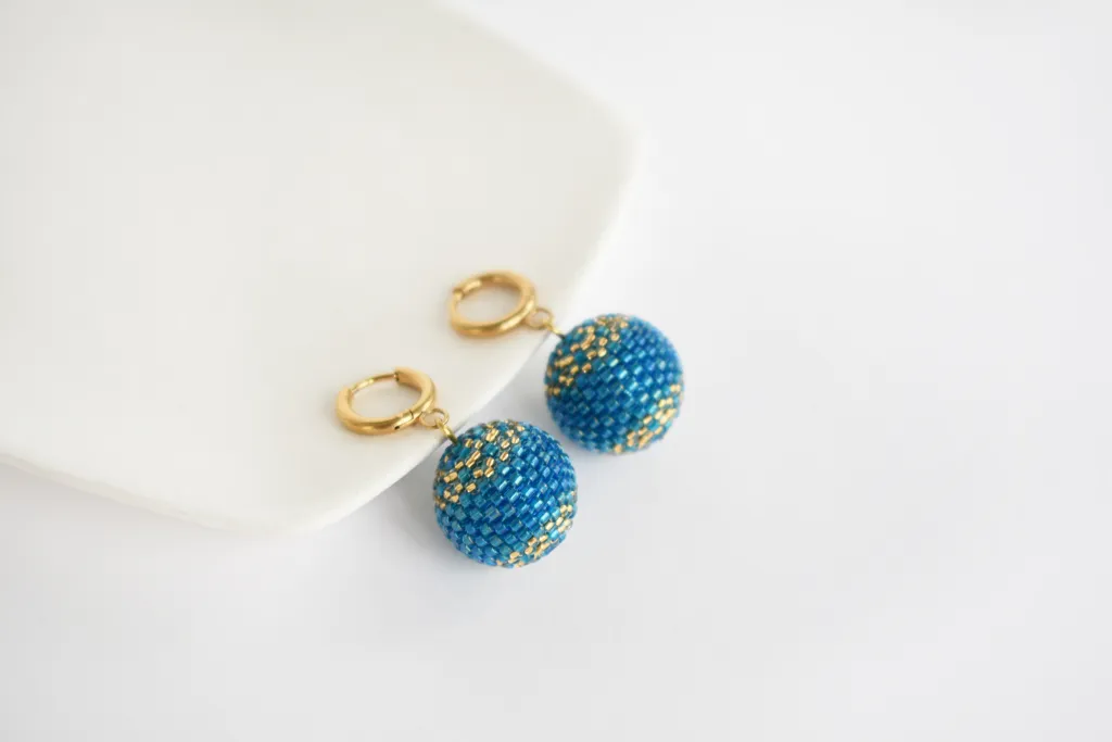 Серьги шарики из бисера цвета "Capri"
