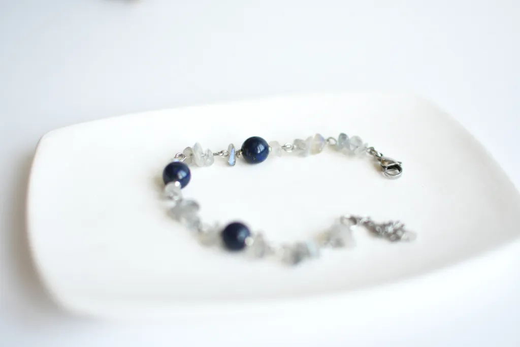 Браслет "Ночное небо" с лазуритом и лабрадором