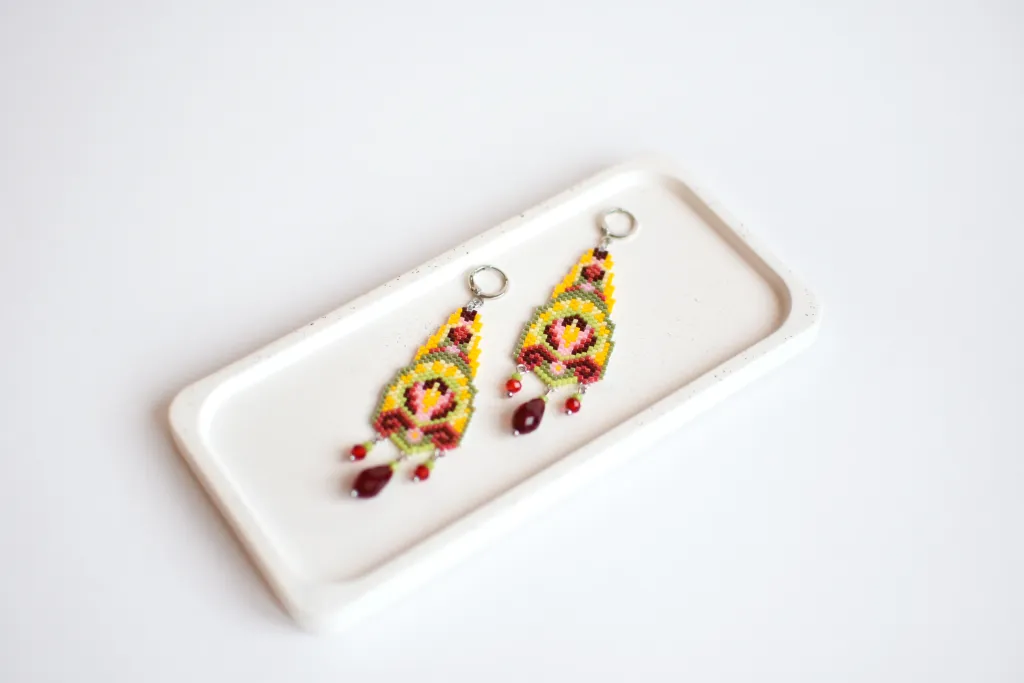Серьги из бисера "Летний сад"