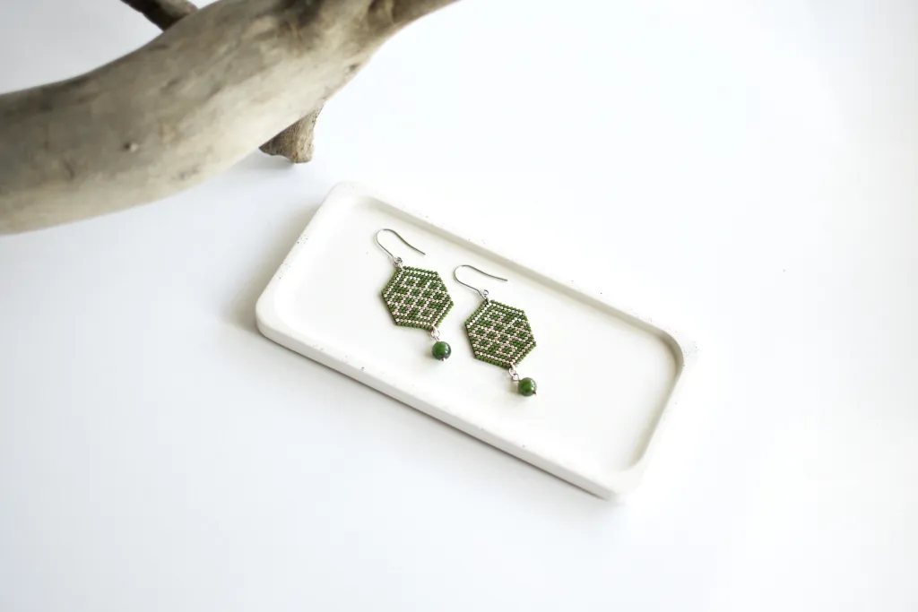 Серьги "Улзы" с нефритом