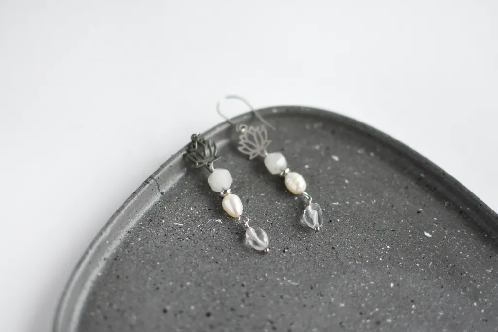 Серьги "Белый лотос" с жемчугом и кварцем
