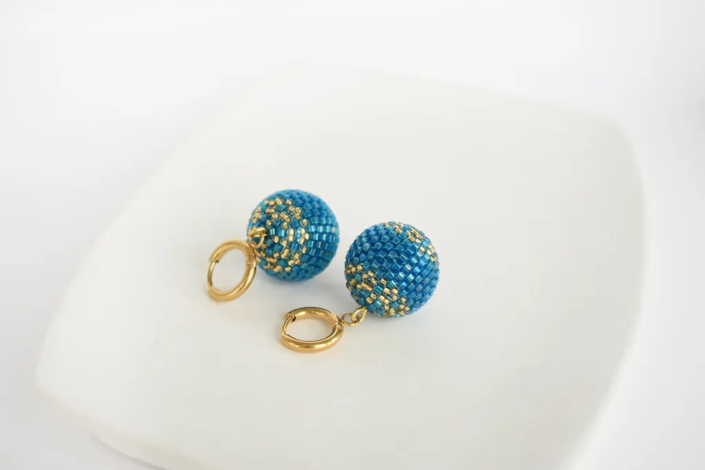 Серьги шарики из бисера цвета "Capri"