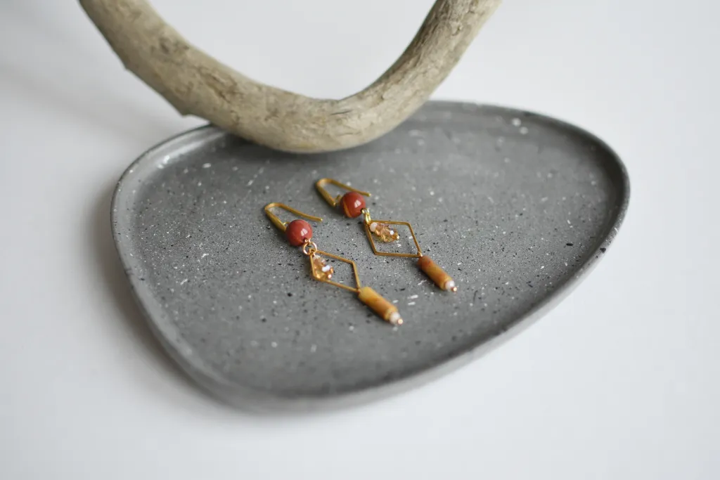 Серьги ромбы с мукаитом и агатом