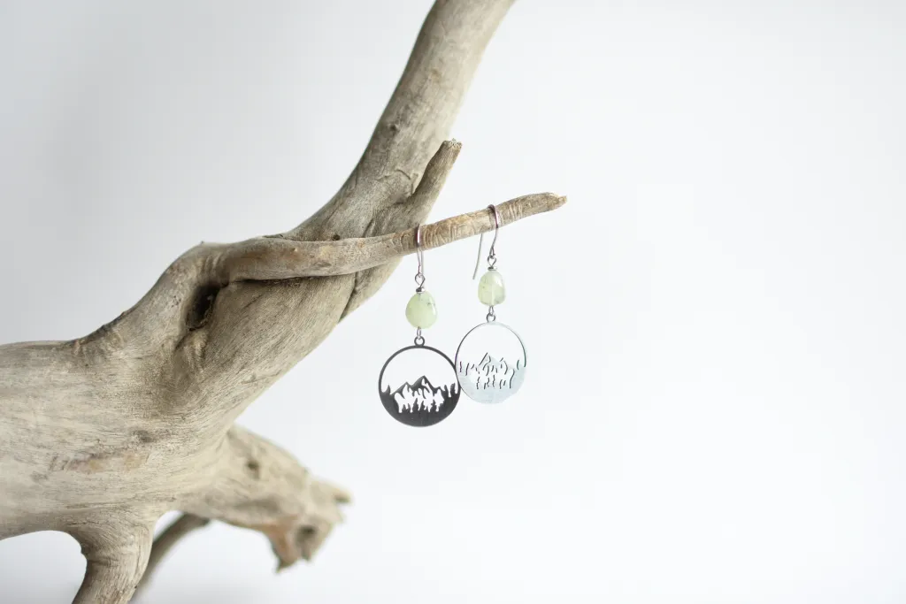 Серьги "Горы" с пренитом