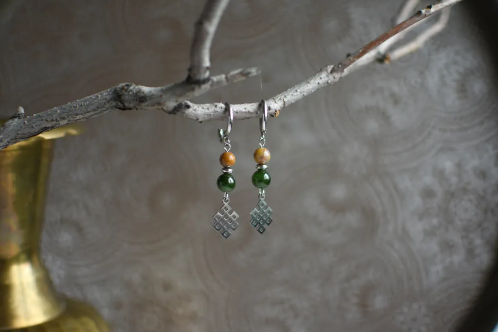 Серьги с нефритом "Улзы"