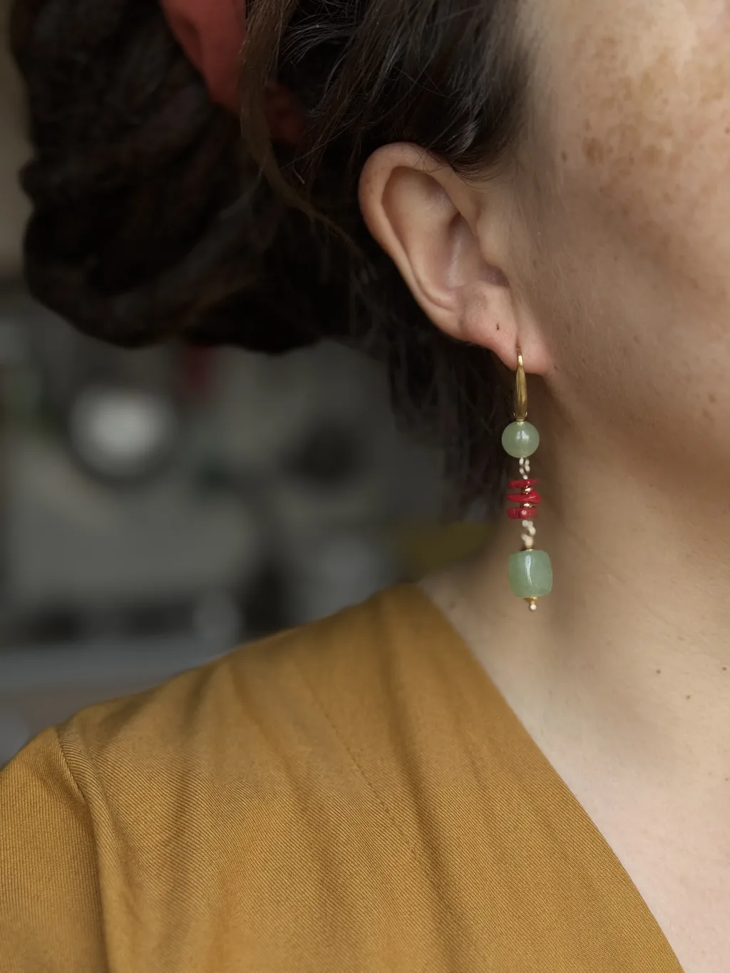 Серьги с зелёным авантюрином и кораллом