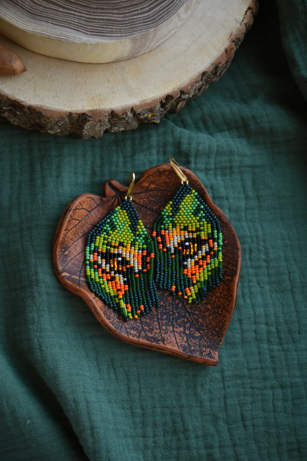 Серьги из бисера "В джунглях"