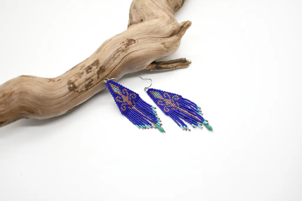 Синие серьги из бисера "Бирюзовый огонёк"